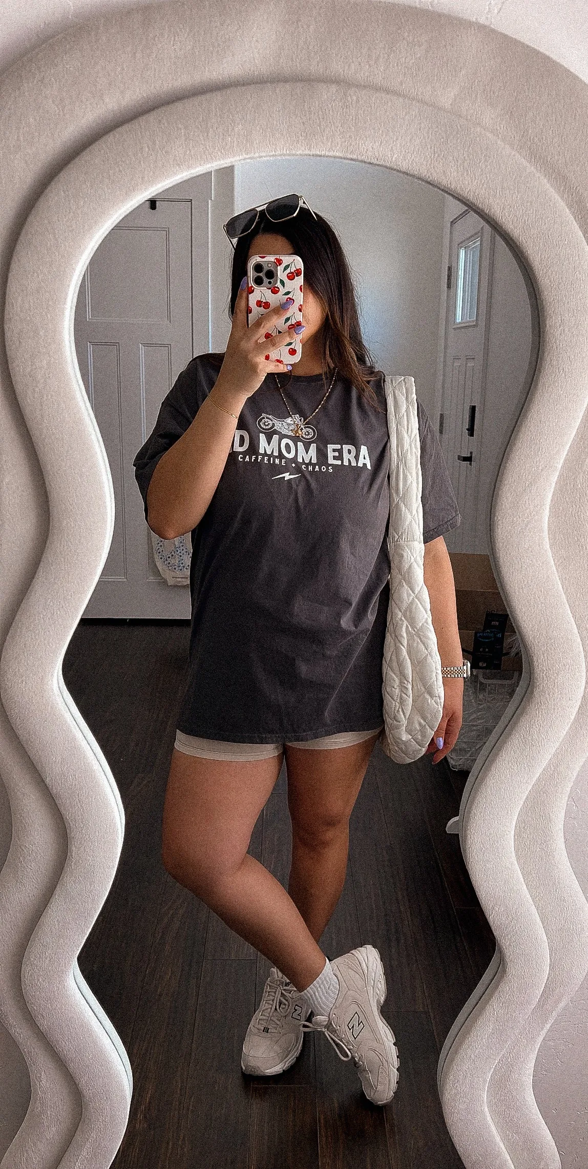 RAD MOM ERA GRAPHIC TEE